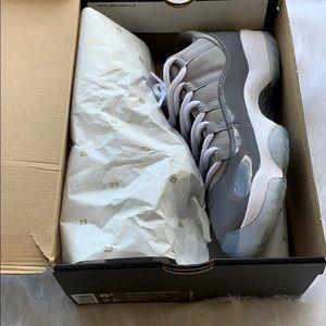 Retro 11 Low Jordan’s (cool grey )